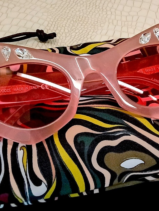 Emilio Pucci Pink Plastic Women\'s Sunglasses Amazon.com: Pucci EP0216 72S shiny light pink 55/18/140  main image 3